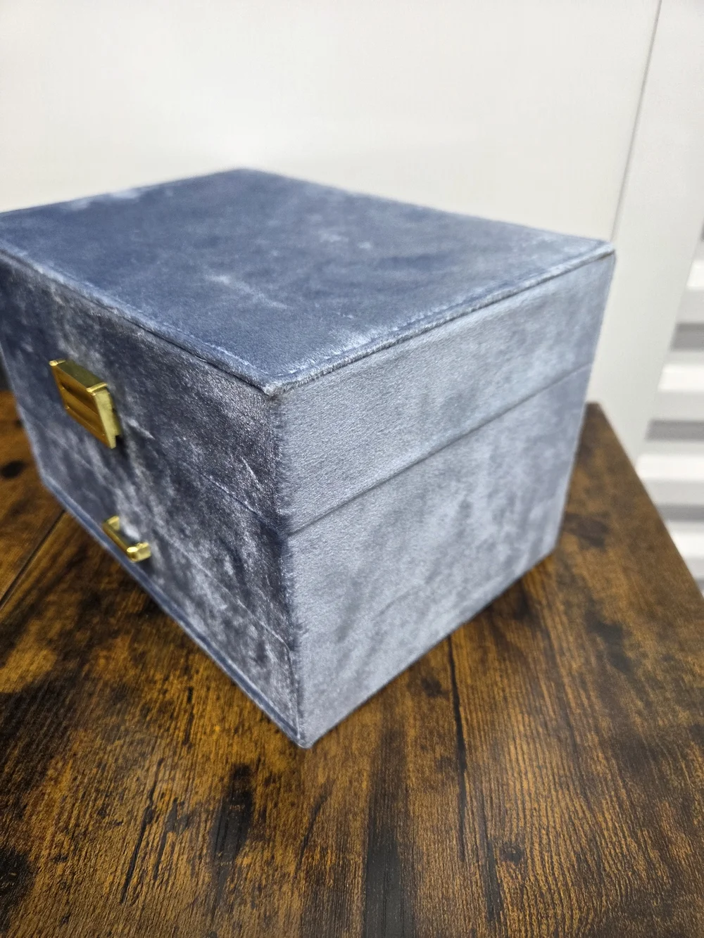 Dajason Velvet Jewelry Storage Box Light Gray Gold Hardware Chic